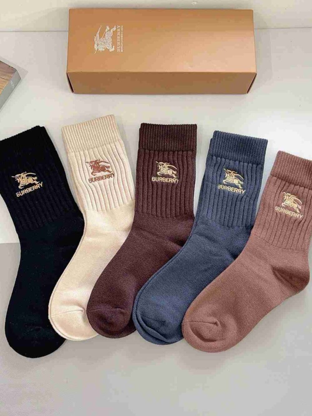 Burberry Ribbed Mid-Calf Socks 5 Pairs Gift Box Horseferry Embroidered Logo Sock - Picture 4 of 7